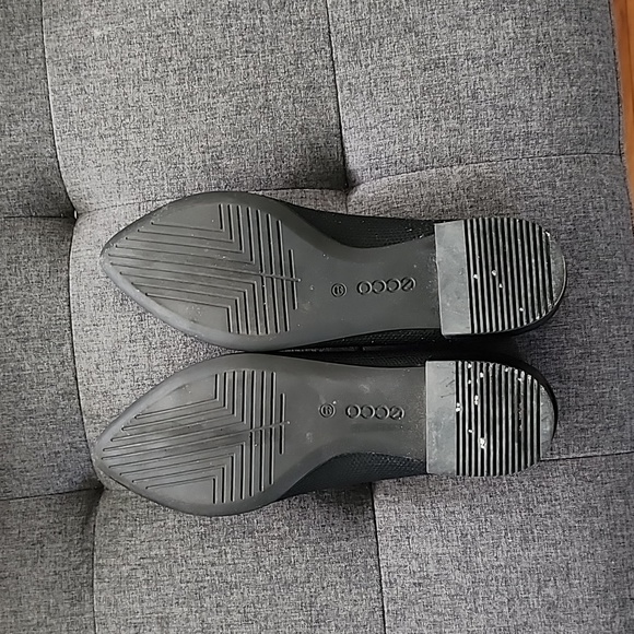 Black ballerina ecco shoes - 7 and 7.5 - Picture 3 of 6